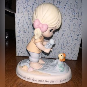 Precious moments "god made the fish and the birds" new in box